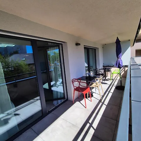 Alfa With Free Garage Parking Apartment *