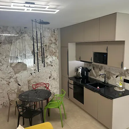 Alfa Free Garage Parking Ac Near Center * Kassa